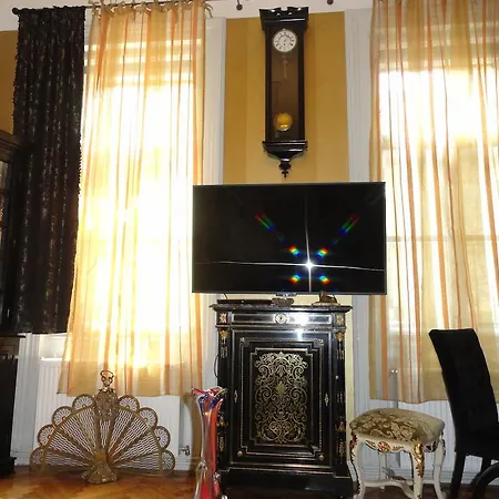Boudoir Apartment