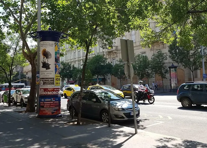 布达佩斯波迪尔公寓 *