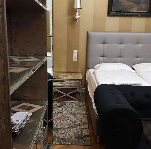 布达佩斯波迪尔公寓